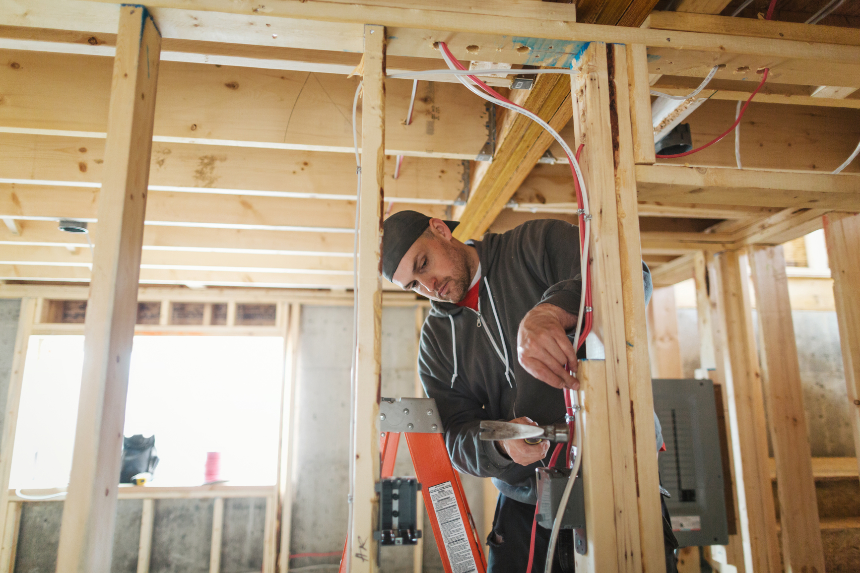 Electrician Job Description Sample Template (FREE) | ZipRecruiter®