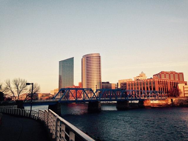 15814799890_0a4019271b_z