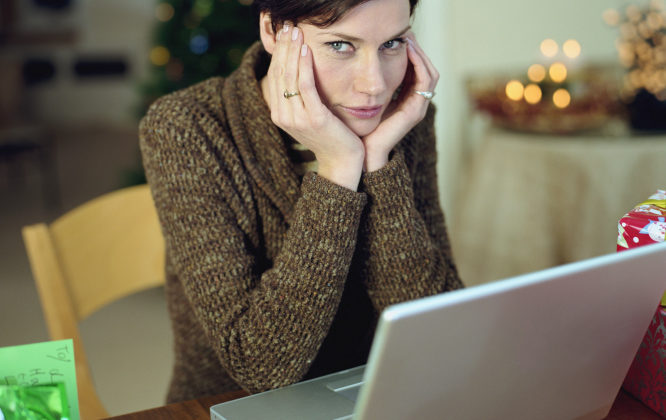 How to Maintain Your Freelancing Hustle Over the Holidays