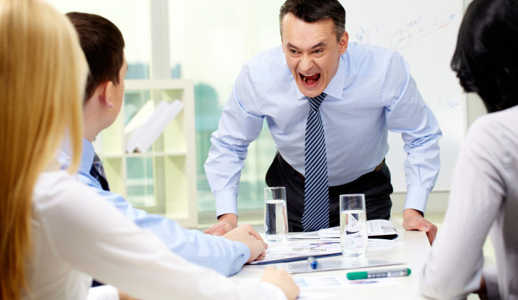 How to Manage an Employee You Don’t Like