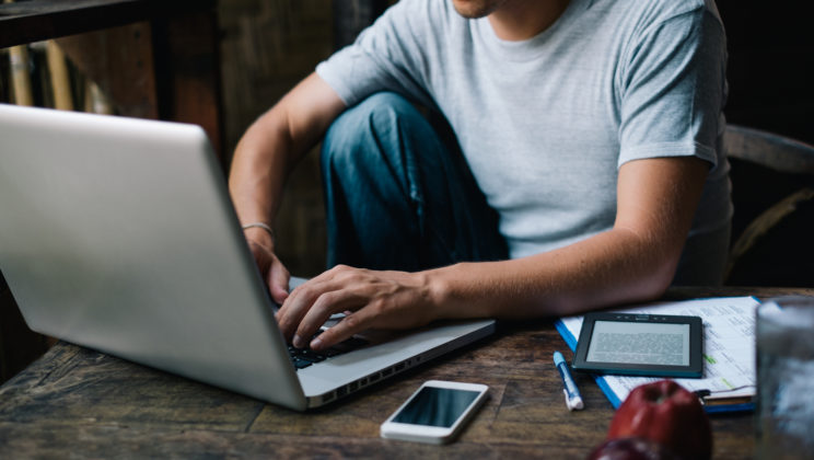 Want to Work From Home? Become a Virtual Assistant