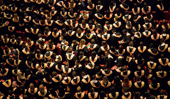 The Hottest Jobs for New Grads and When to Apply to Them