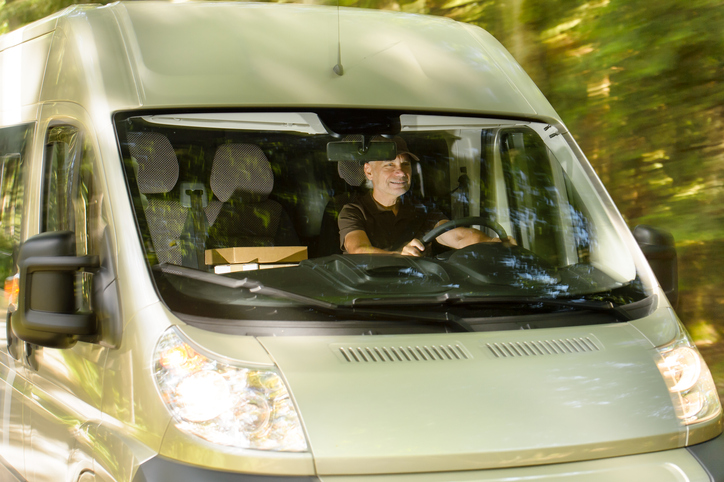 independent contractor with cargo van