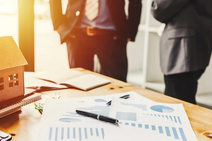 How to Become a Real Estate Analyst: Insider Tips