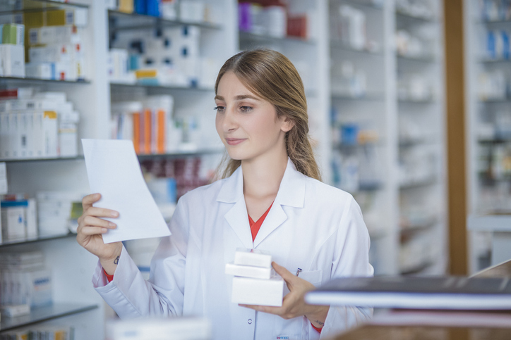 contract pharmacist what is it and how to become one