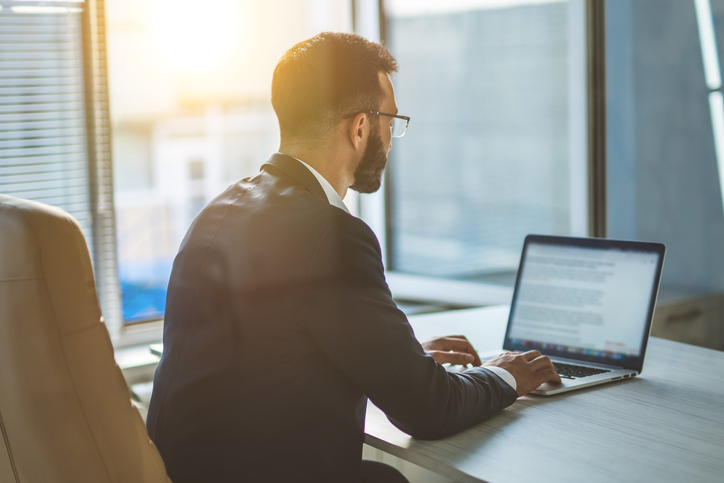 15 High Paying Jobs That Allow You To Travel The World 15 High Paying Jobs That Allow You To Travel The World