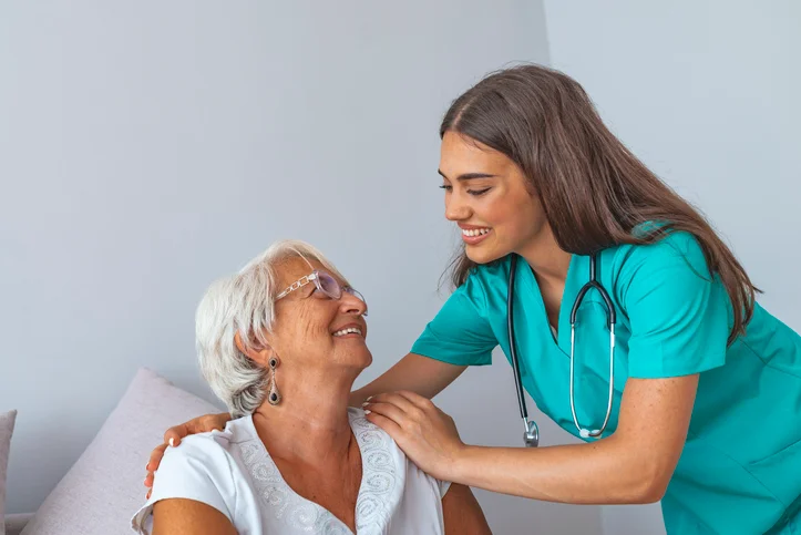 Nursing Assistant No Experience: What Is It? and How to Become One?