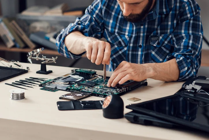 Electronic Repair Service