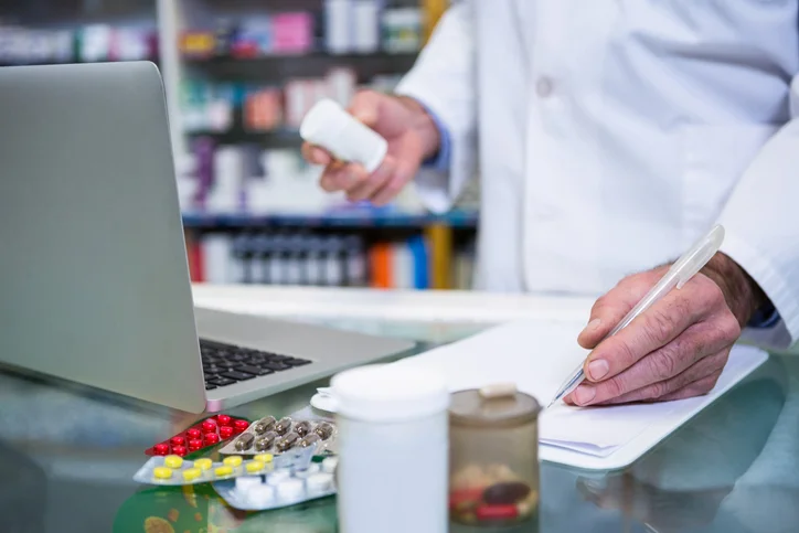 Online Pharmacist: What Is It? and How to Become One? | Ziprecruiter