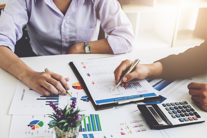 Financial Coach: What Is It? and How to Become One? | Ziprecruiter Financial Coach: What Is It? and How to Become One? | Ziprecruiter