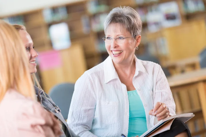 EDUCATIONAL CONSULTANT JOB DESCRIPTION visual data 5