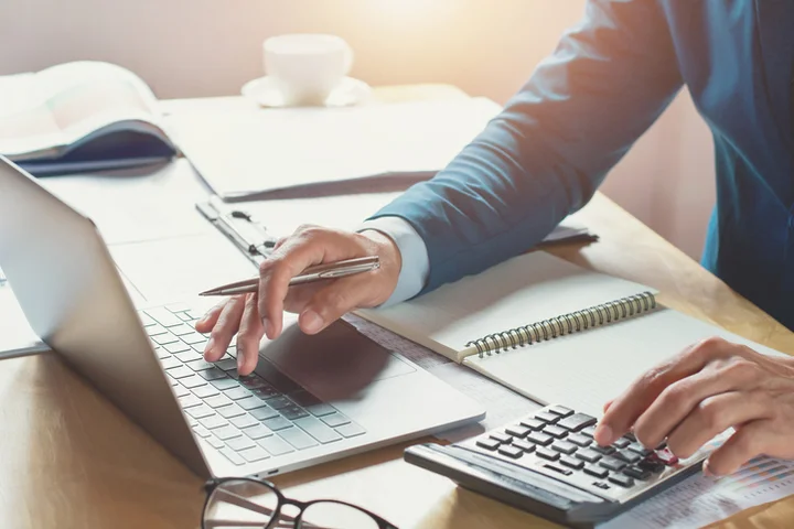 Tax Preparer Job Description Sample Template | ZipRecruiter