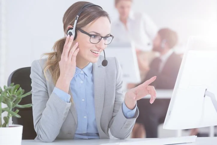 What Is an Online Sales Representative and How to Become One